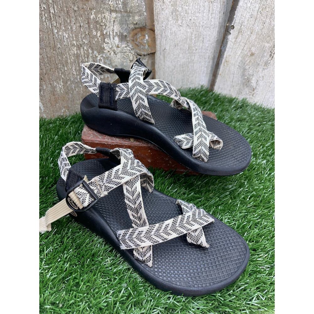 CHACO Cream Black Women's 7 Sandals